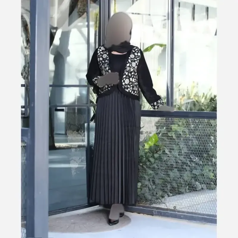 کت تک زنانه مخمل درجه یک خرجکار هندی فری سایز رنگبندی طرح 1 و طرح 2 - تصویر 6